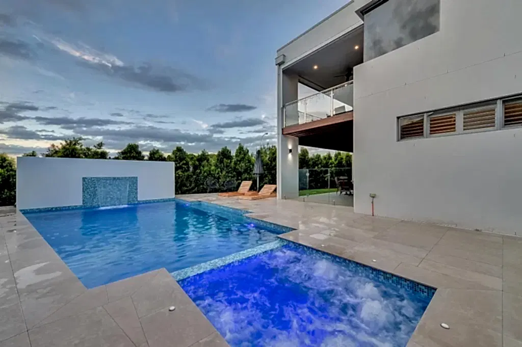 Carindale-environpools-brisbane-pool-builders