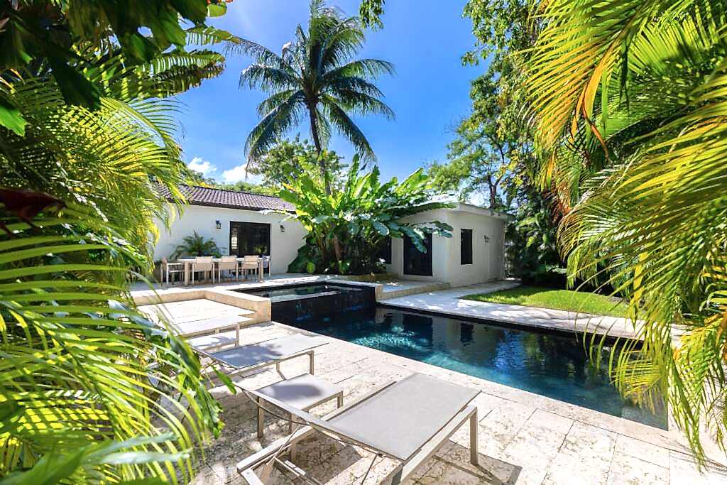 Tips for landscaping your pool area: Planting choices to create your ideal oasis